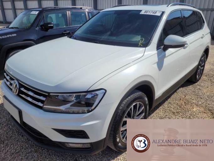 VOLKSWAGEN TIGUAN 20/20