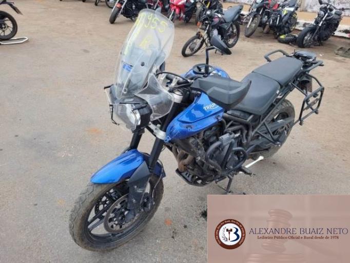 TRIUMPH TIGER 800 18/19